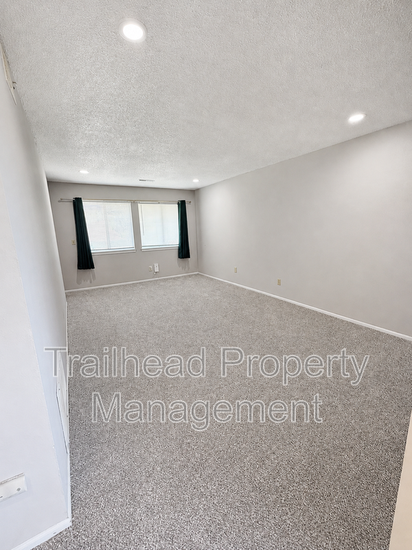 500 Sky Vue Dr #C - Photo 6 of 16