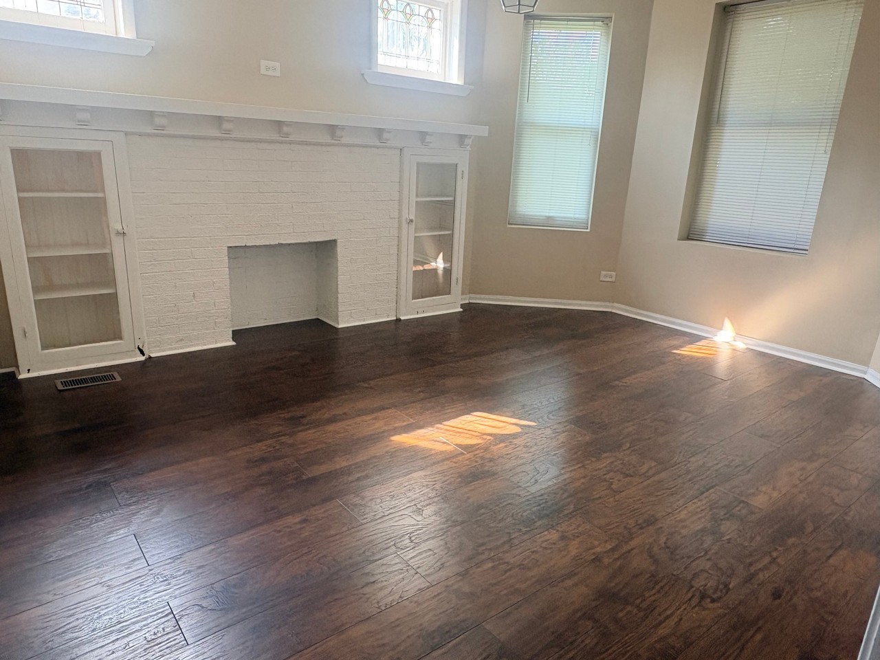 1449 E 71st Pl #1 - Photo 4 of 11