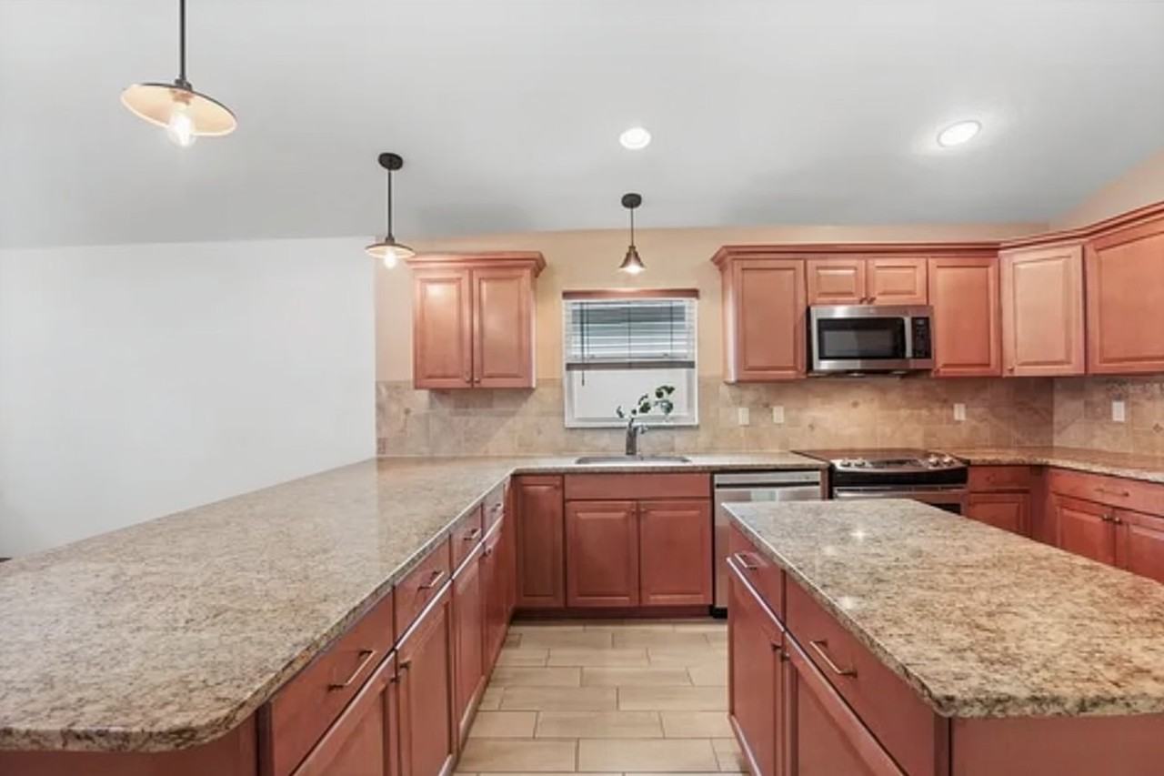 30429 Island Club Dr - Photo 6 of 20