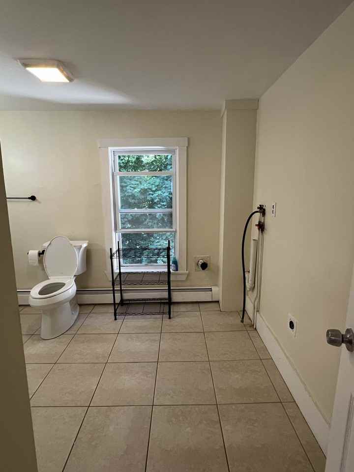 92 Arlington St #2 - Photo 3 of 17