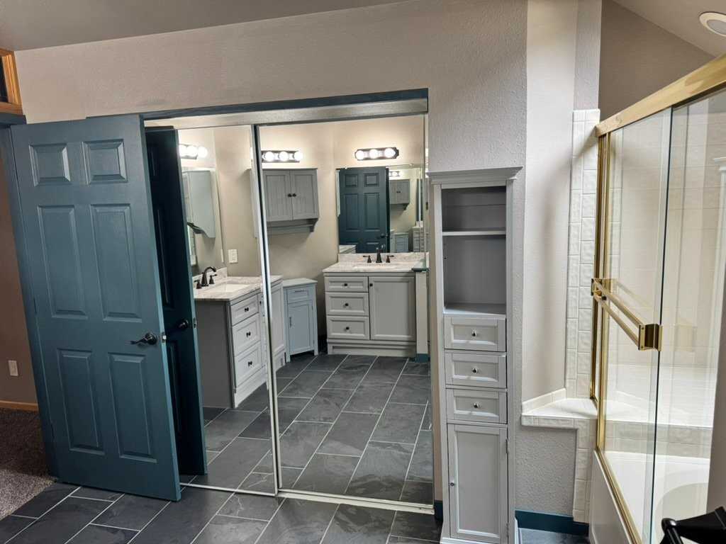 1074 Cunningham Dr #2 - Photo 4 of 19