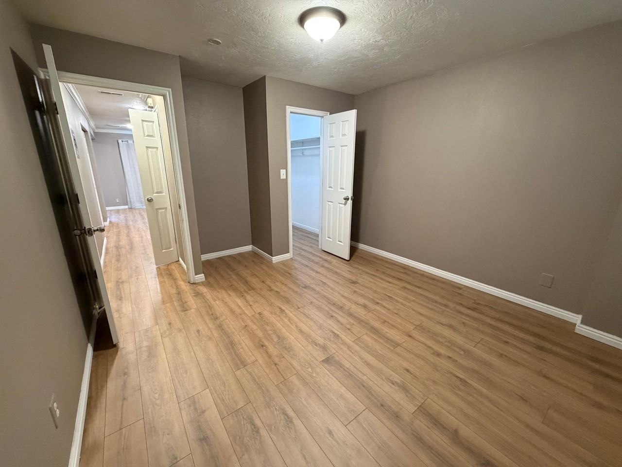5396 S Willow Ln #A - Photo 6 of 12