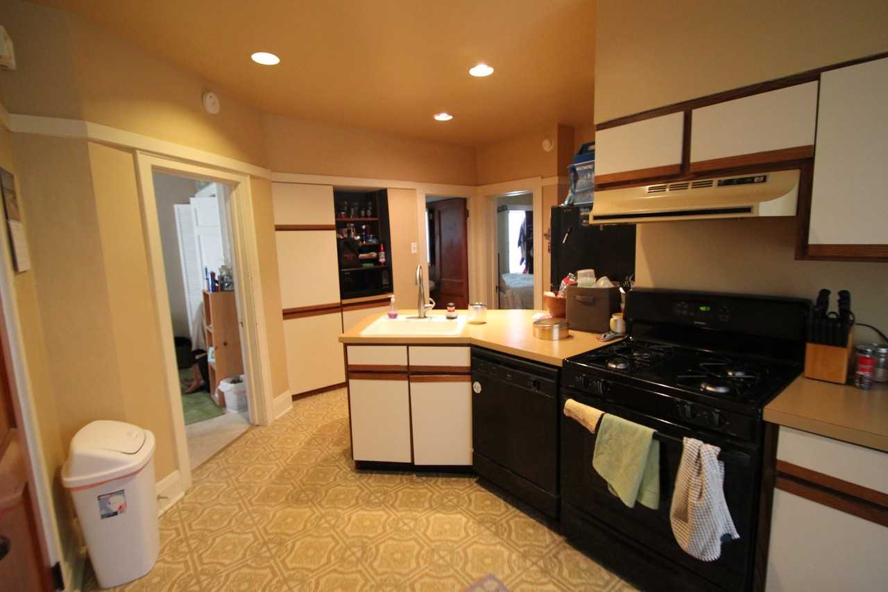 1945 N Cambridge Ave #1943 - Photo 3 of 6