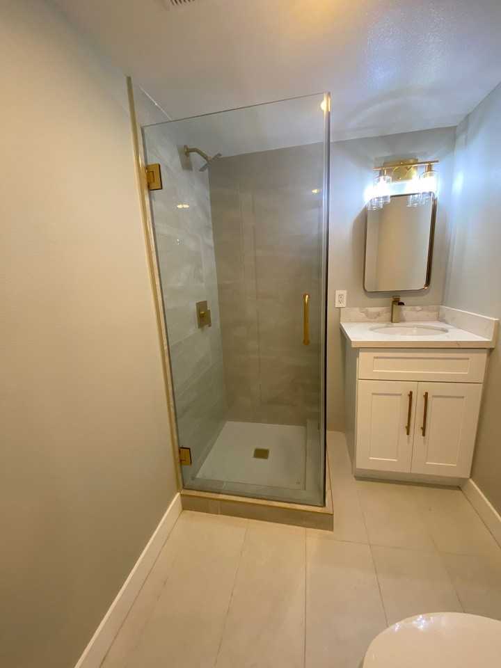 1960 Lansdowne Ave #2 - Photo 7 of 7