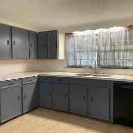 705 S Roosevelt Ave - Photo 2 of 13