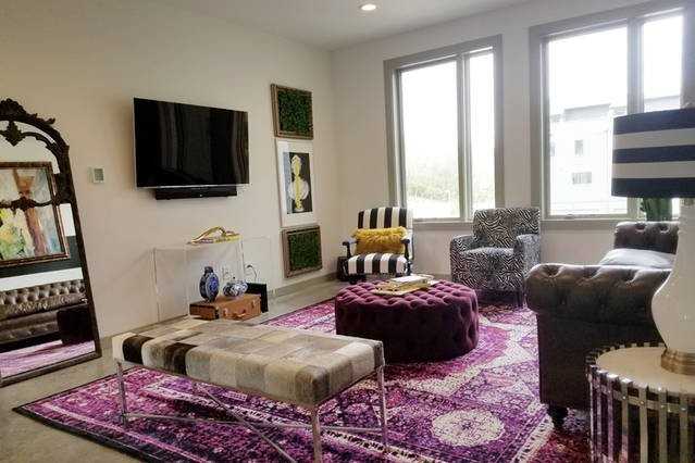 612 Merritt Ave - Photo 4 of 14