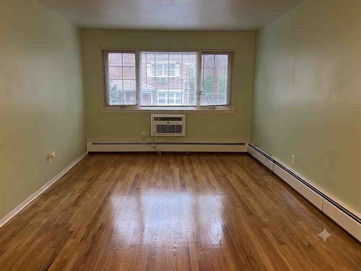 16 Sunset Ave - Photo 3 of 9