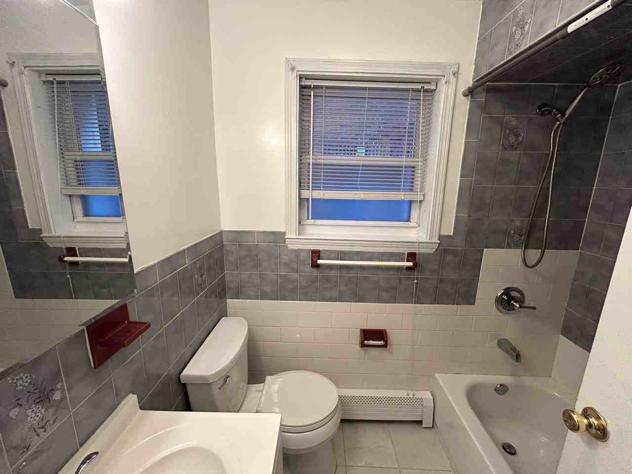 16 Sunset Ave - Photo 4 of 9