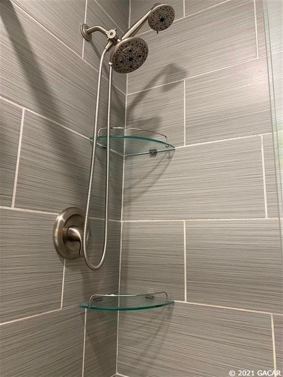 3600 Sw 23rd St #4 - Photo 5 of 16