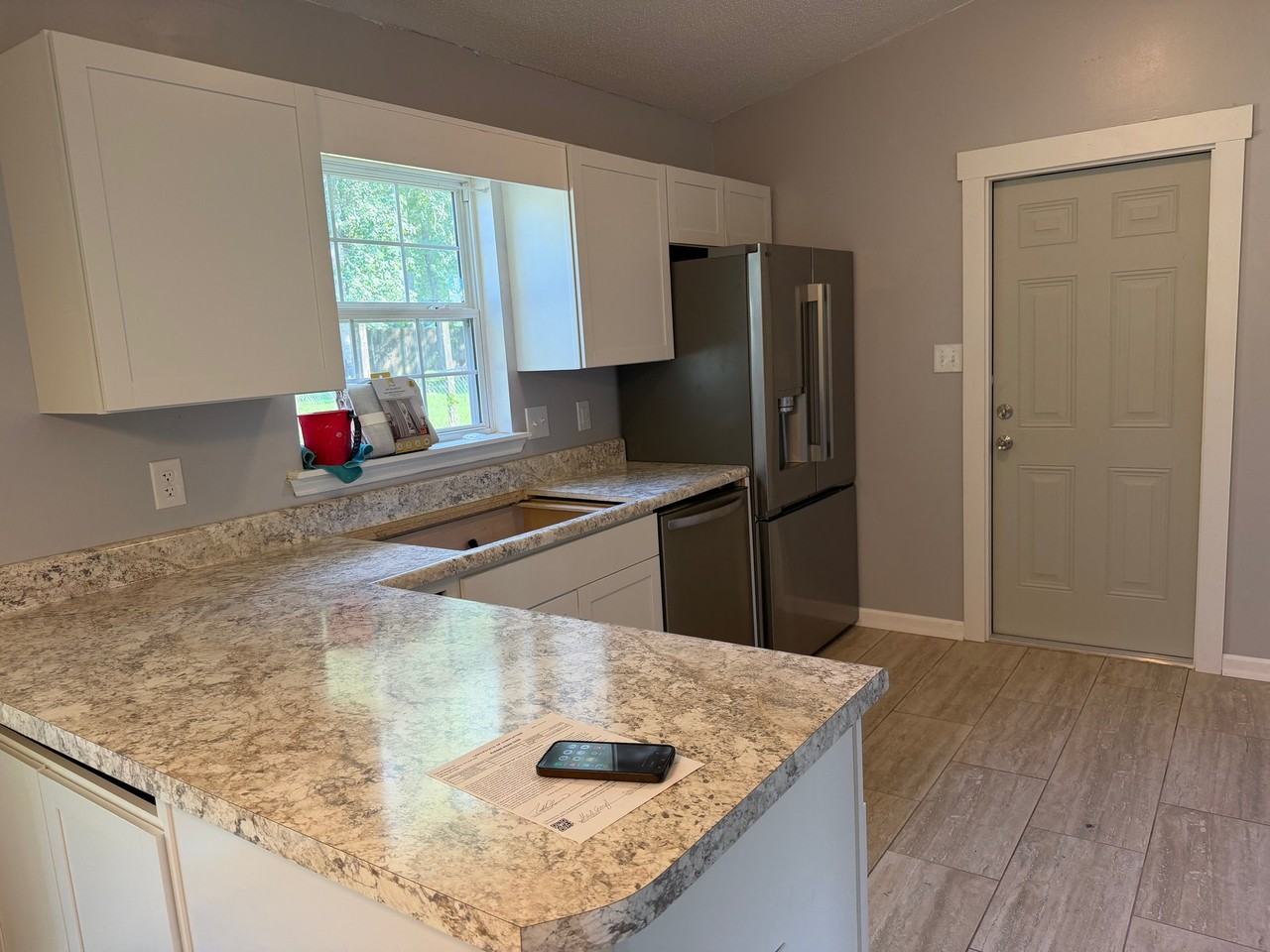 122 Falcon Crest Rd - Photo 3 of 8