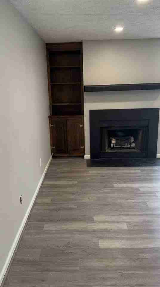 171 Kenwood Dr