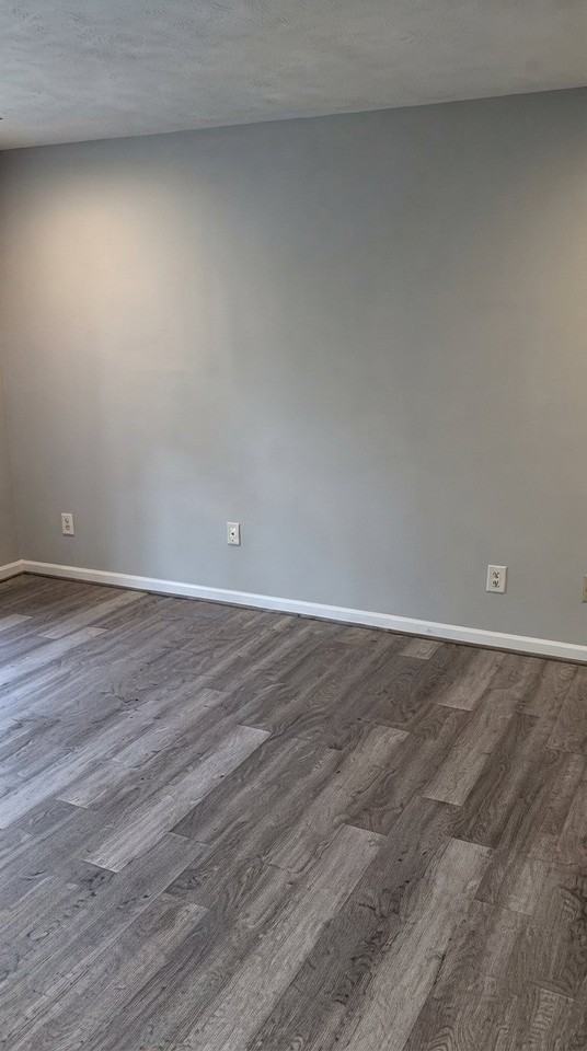 171 Kenwood Dr - Photo 2 of 20