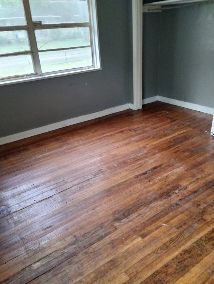293 Cameron St - Photo 2 of 7