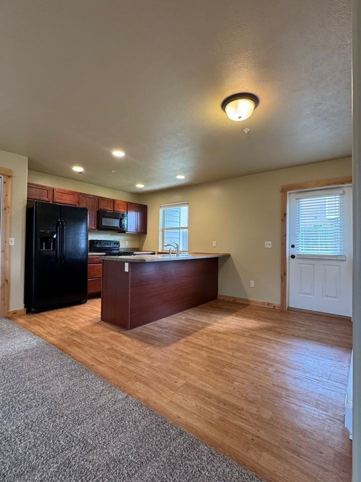 171 Talon Way #A - Photo 3 of 12