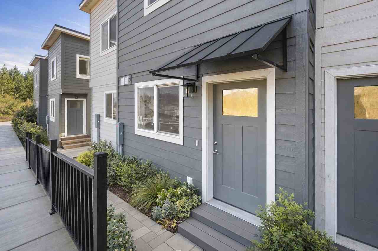 1032 Guard St #6 - Photo 2 of 15