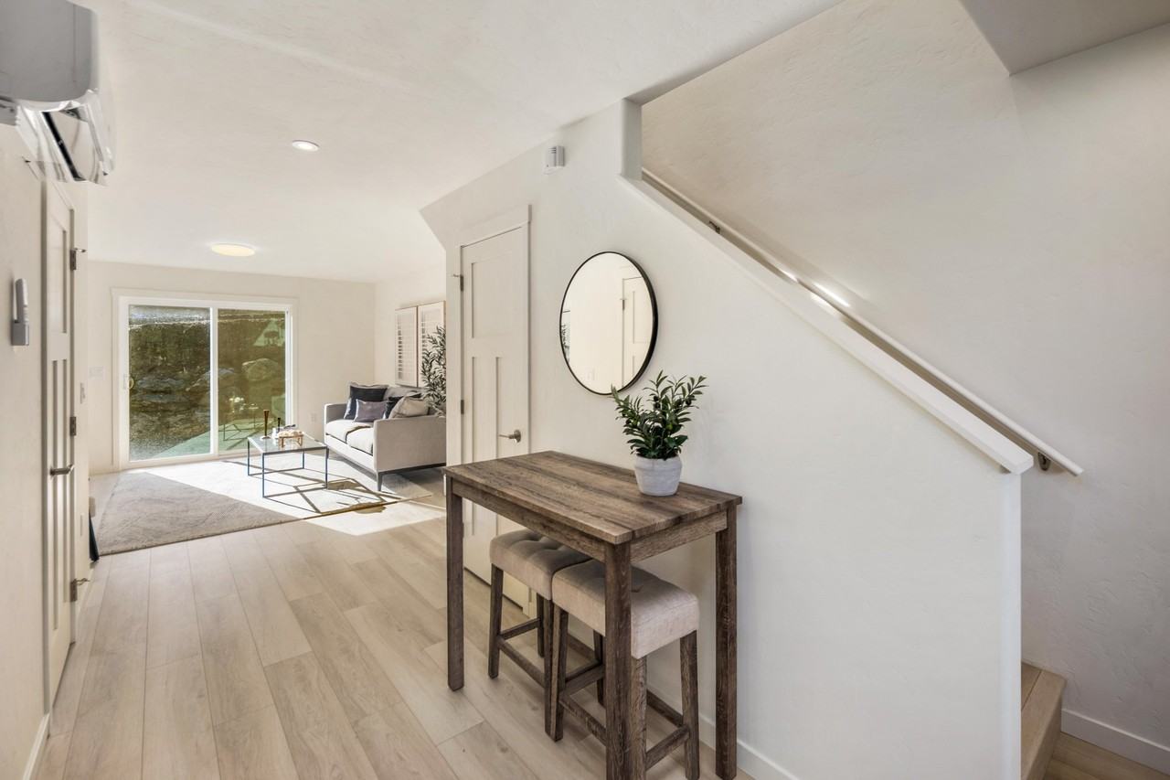 1032 Guard St #6 - Photo 4 of 15