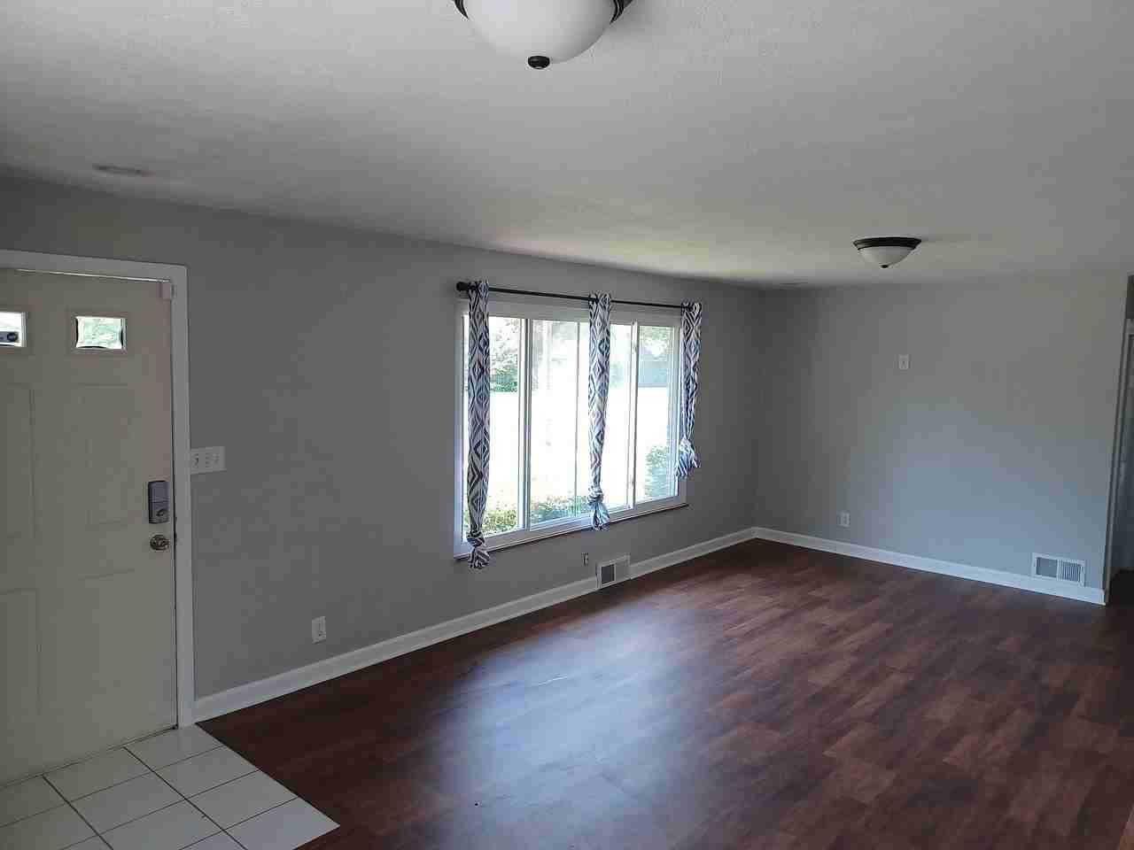 3916 Dayton Xenia Rd - Photo 6 of 15