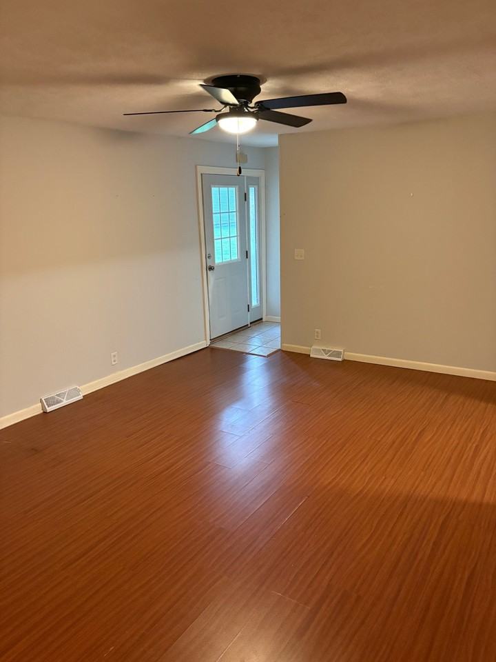 357 E Spruce St #357 - Photo 3 of 11