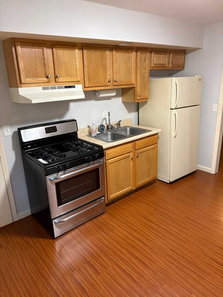 357 E Spruce St #357 - Photo 4 of 11