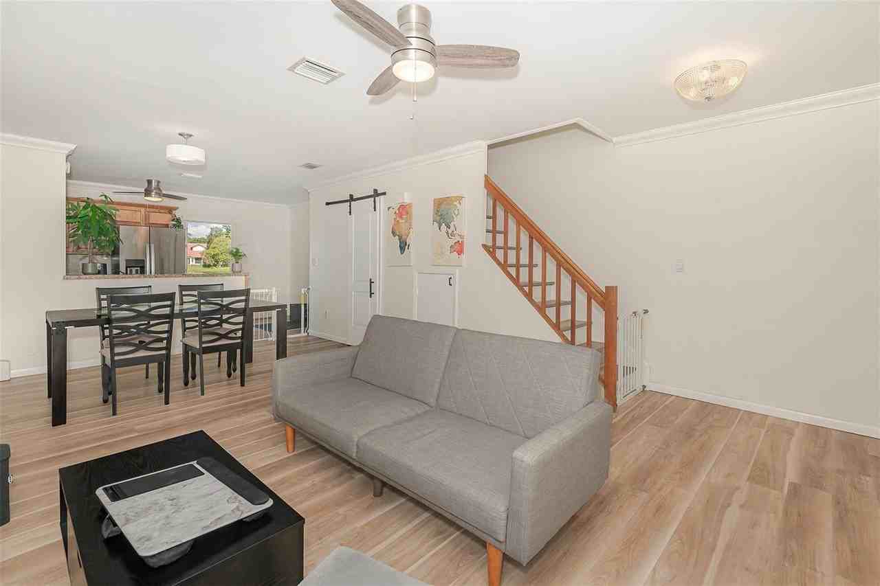 2849 Belmont Ln - Photo 2 of 8