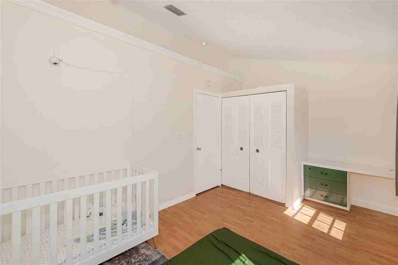 2849 Belmont Ln - Photo 4 of 8