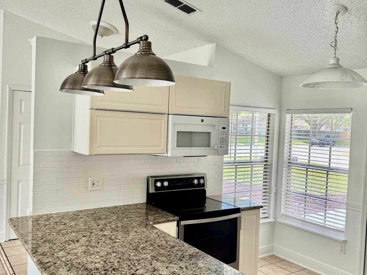 5101 Timber Ridge Trl - Photo 3 of 18