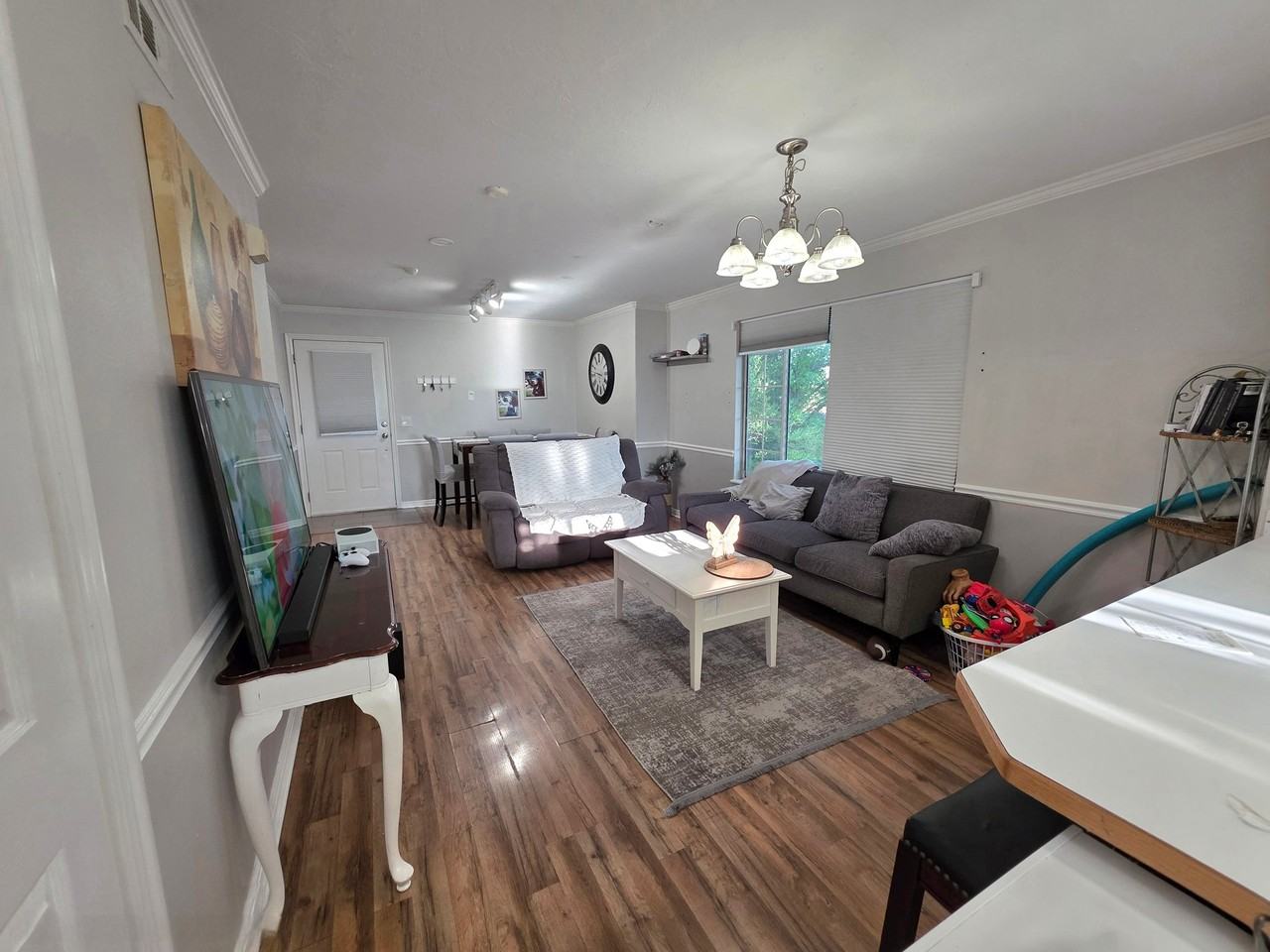1565 Southeast Street #16 - Photo 2 of 18
