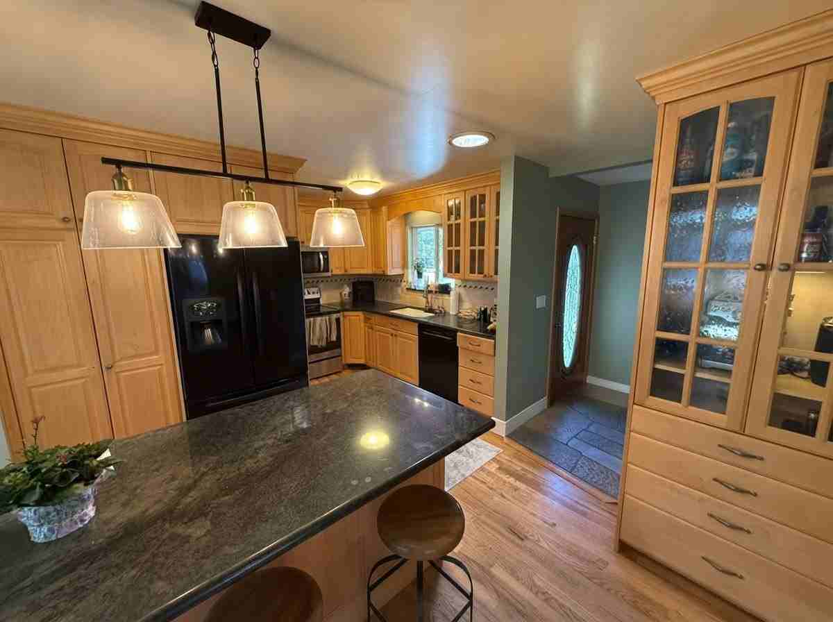 3759 S Alta Loma Dr - Photo 4 of 12