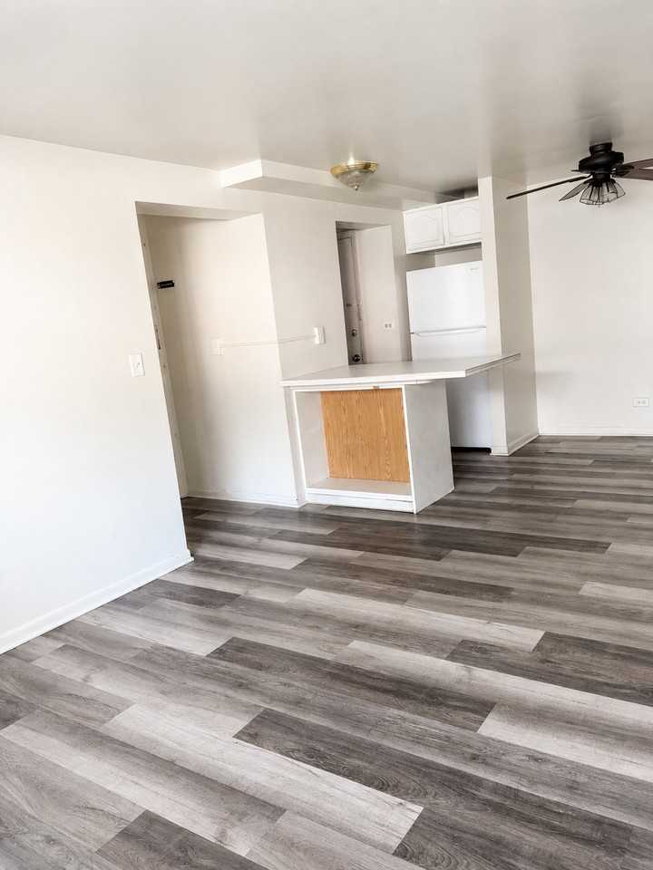 510 N Macie Ct #3 - Photo 2 of 6