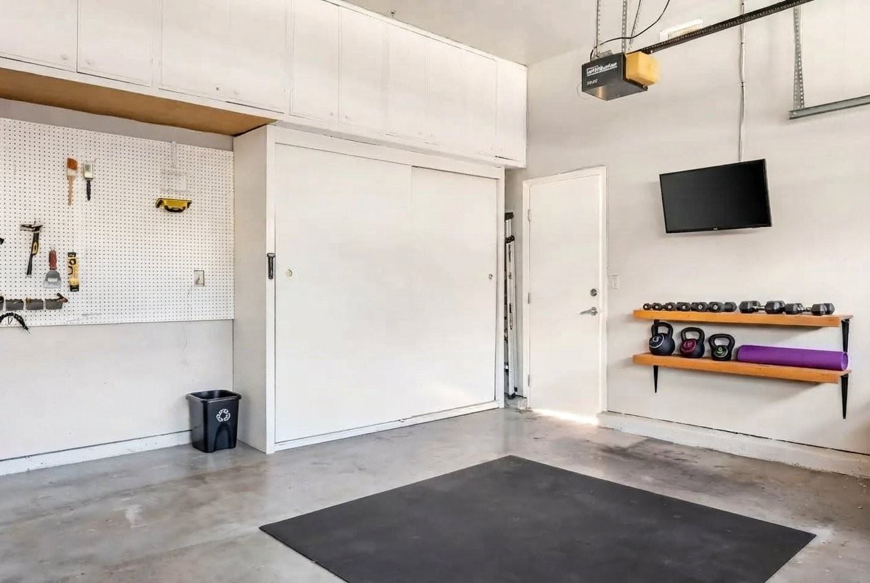 1760 Fairview Ave - Photo 3 of 14