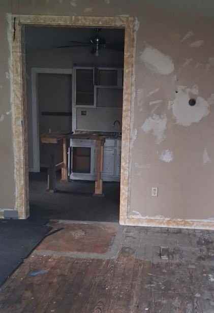 46 Eckhard Ave - Photo 3 of 7