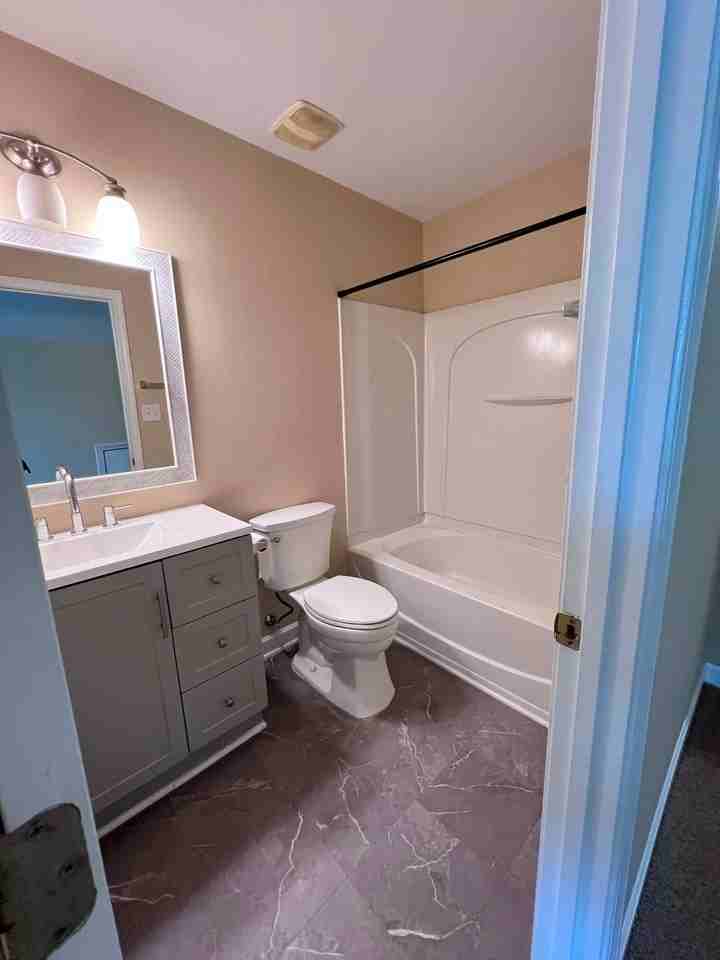 1156 Fowler Brook Ct - Photo 2 of 8