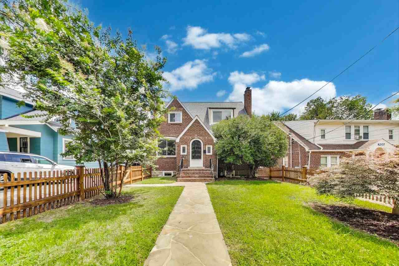 8209 Flower Ave - Photo 2 of 20