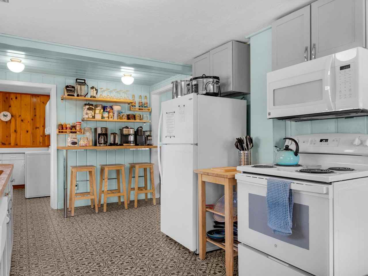 1655 N Franklin St - Photo 6 of 20