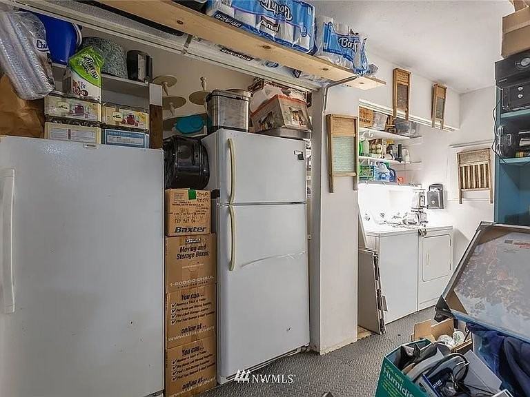 2311 S 284th Pl - Photo 2 of 20