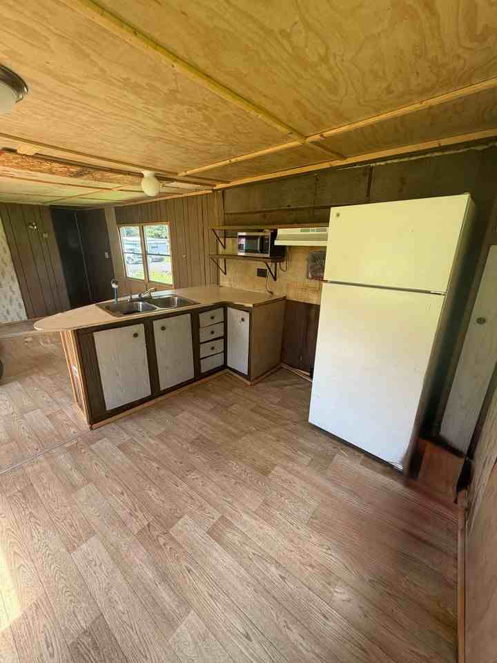55 Rosehill Dr #L14 - Photo 3 of 12