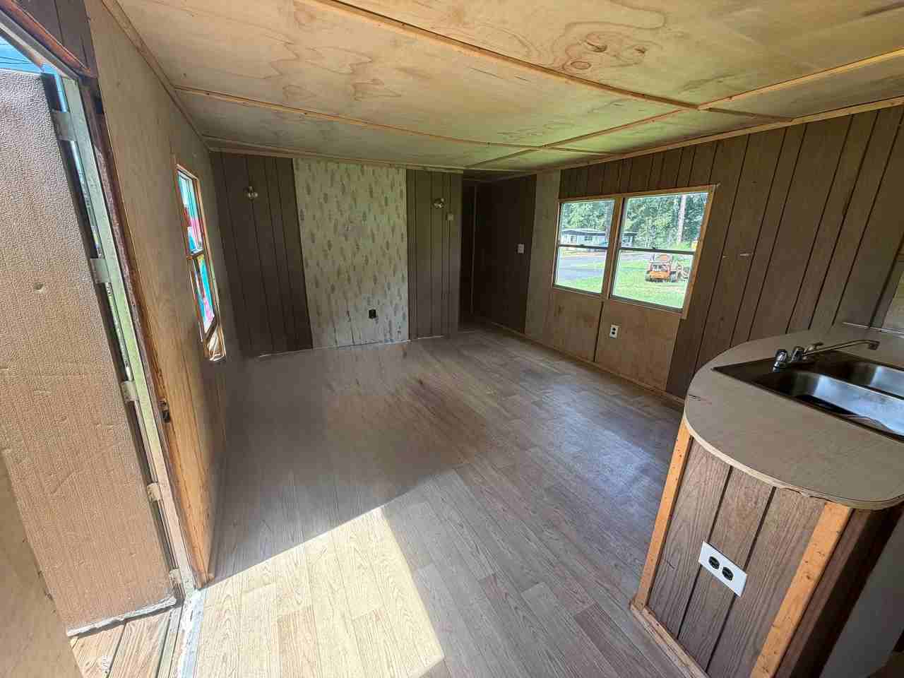 55 Rosehill Dr #L14 - Photo 4 of 12
