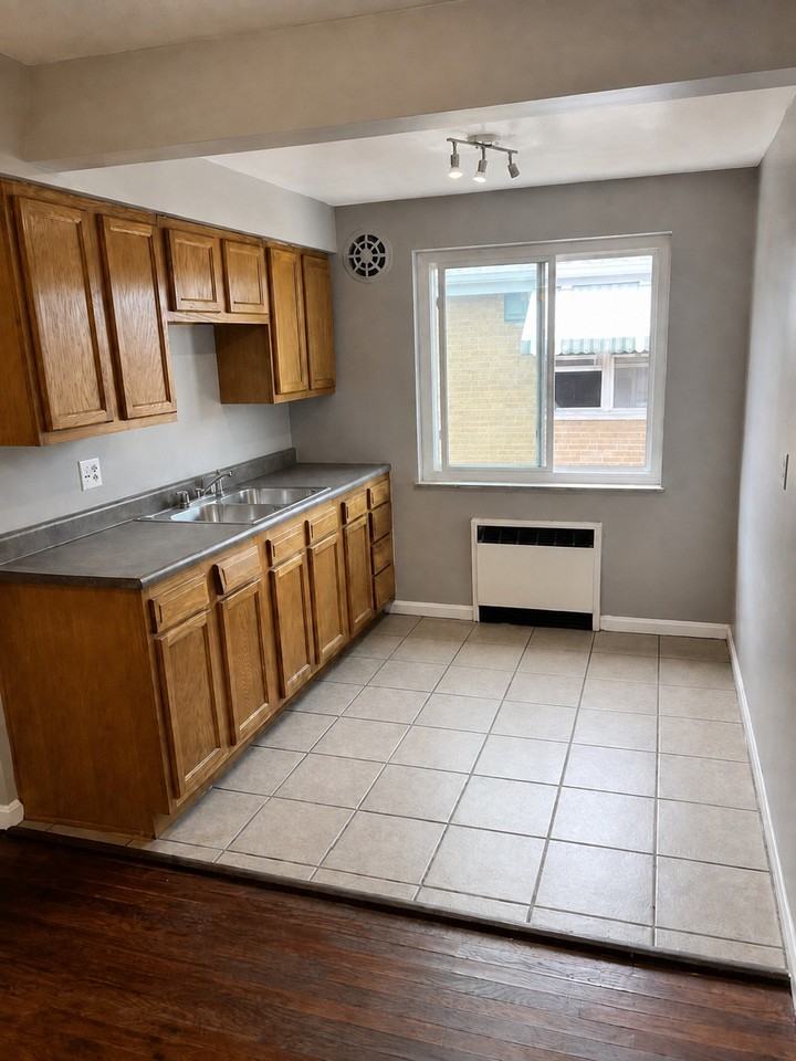 3903 E Gatewood Ln #4 - Photo 5 of 10