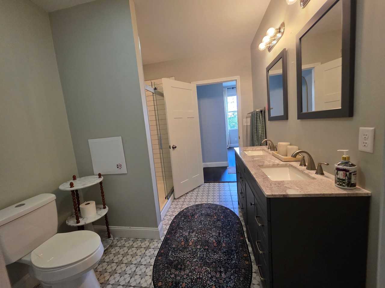 1639 Woodlawn Ave - Photo 5 of 16