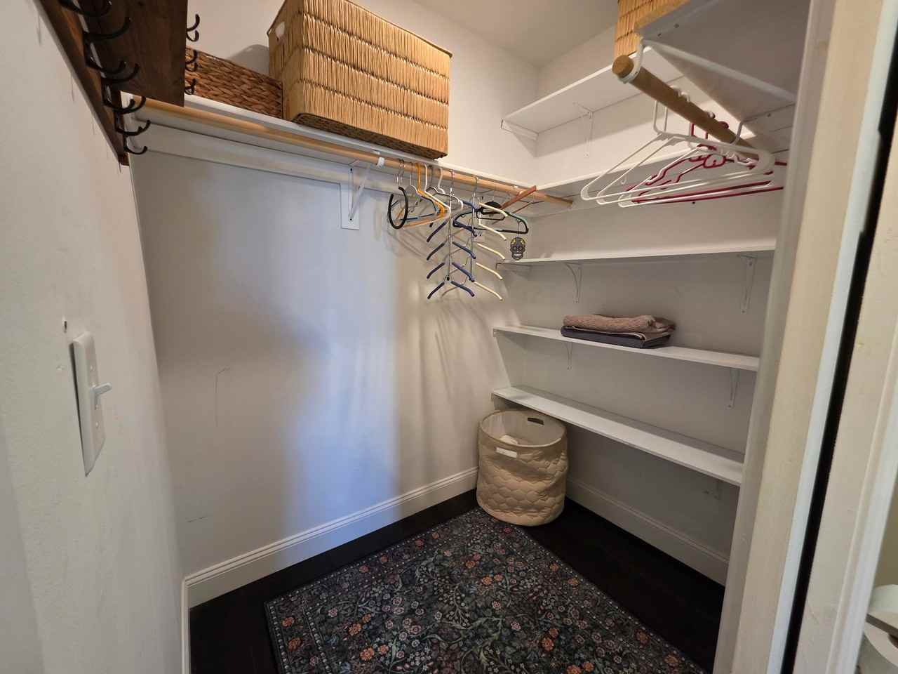 1639 Woodlawn Ave - Photo 6 of 16