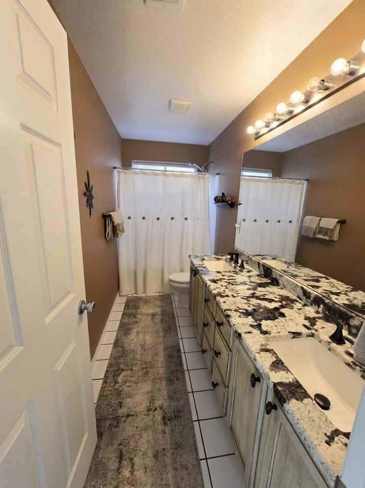 11731 Pine Hill St - Photo 4 of 4