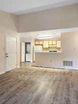 621 E Lake Front Cir - Photo 1 of 1