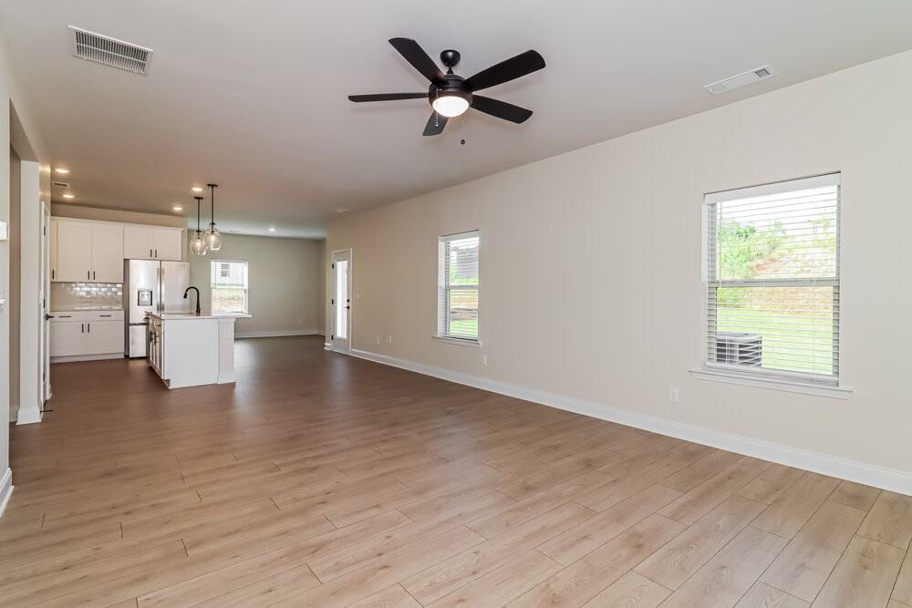 225 Cantrell Dr - Photo 5 of 17