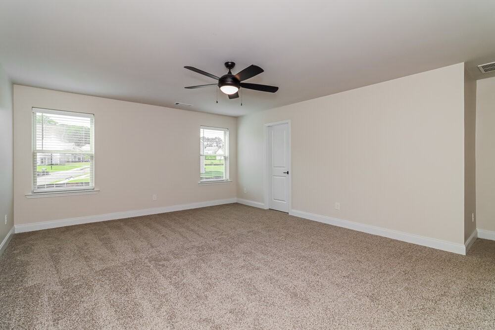 225 Cantrell Dr - Photo 7 of 17