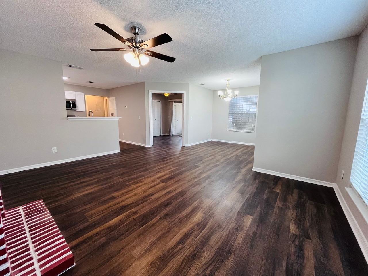 645 Stafford Ter - Photo 4 of 22