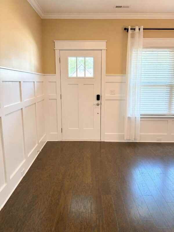 8242 Roy Ln - Photo 2 of 18