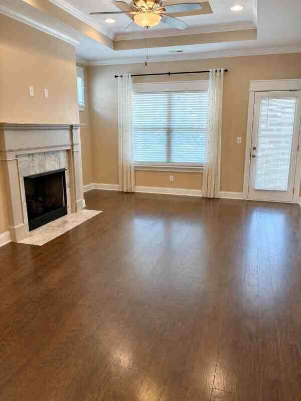 8242 Roy Ln - Photo 3 of 18