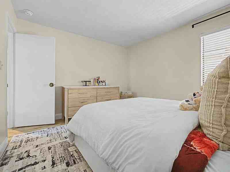 2125 Northwood Cir #G - Photo 4 of 11