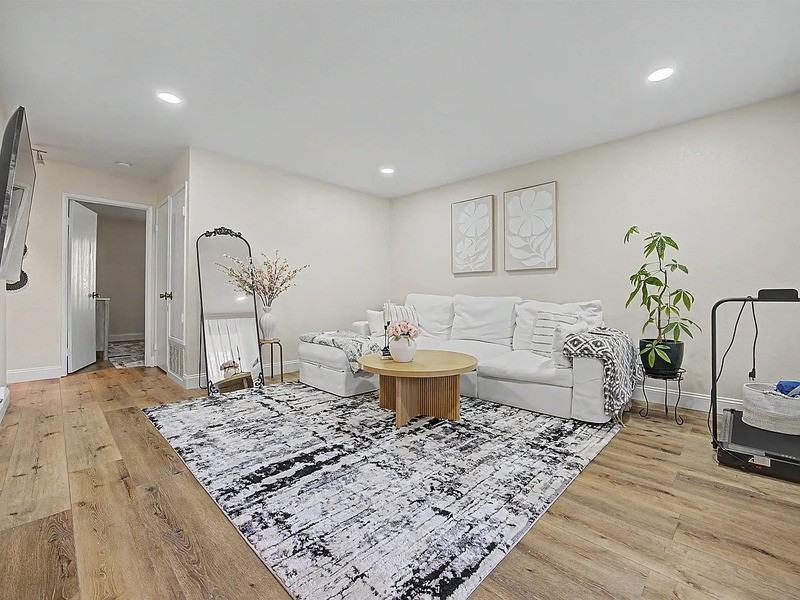 2125 Northwood Cir #G - Photo 5 of 11