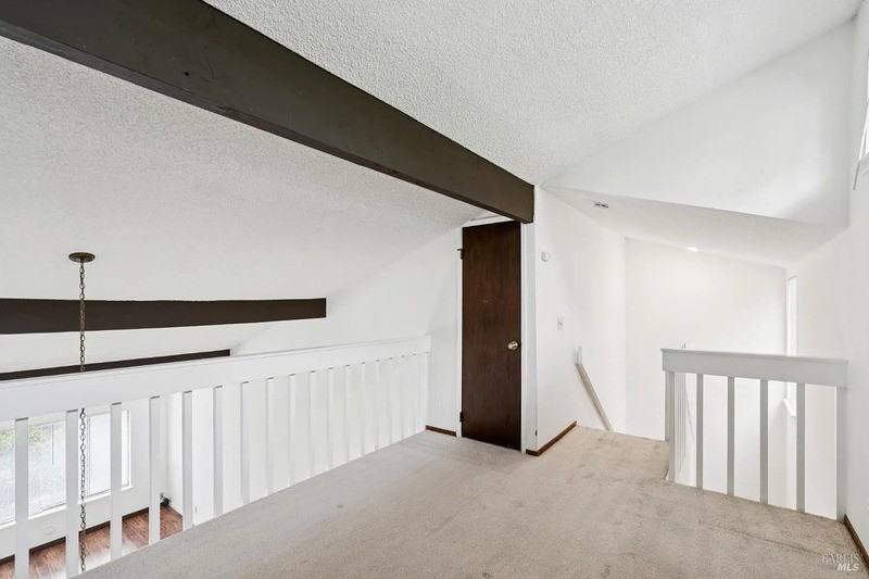 2678 Michelle Ct - Photo 2 of 15
